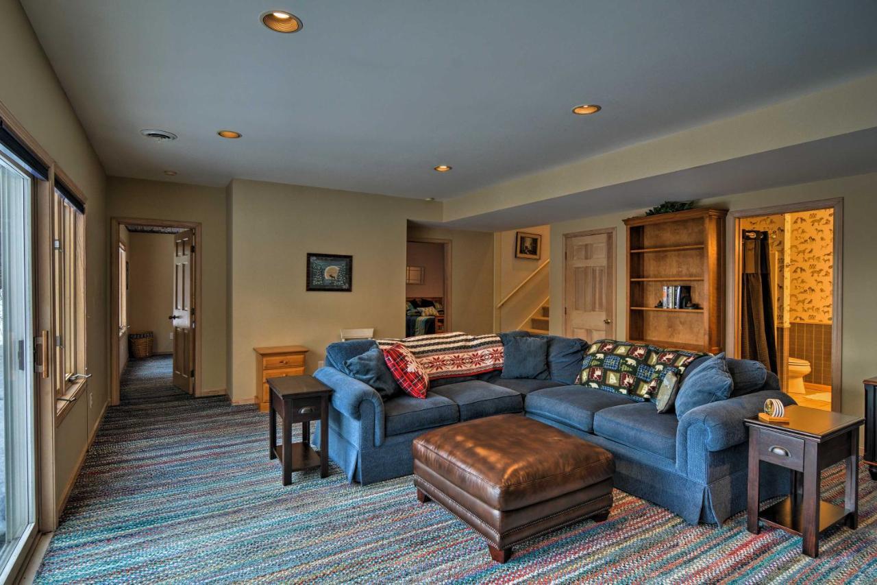 Resort-Style Harbor Springs Home With 2 Decks! Екстер'єр фото